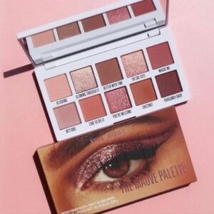 Kylie Jenner The Mauve Palette